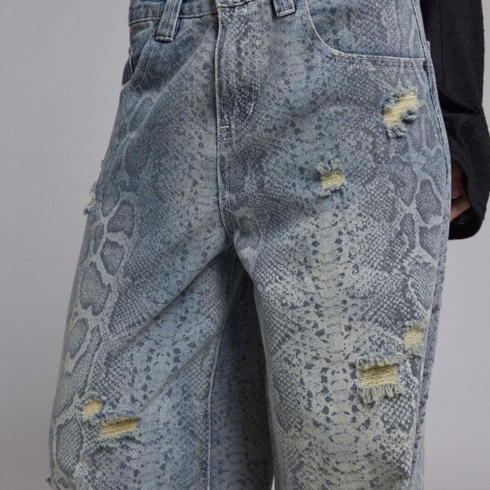 BRAND NEW Ragged Priest Snake Print Jeans Slim Sweeper Jean wSnake Print SIZE 28 - Picture 2 of 6